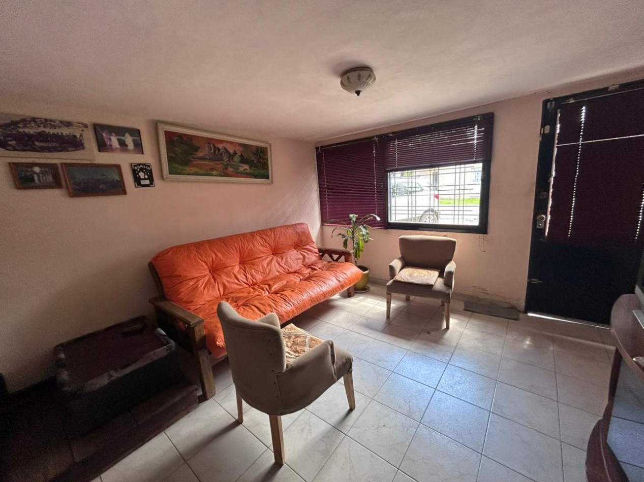 Pte Quintana 3600, 4 dormitorios + local comercial amplio.