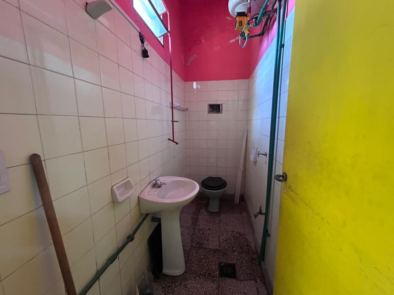 Pte Quintana 3600, 4 dormitorios + local comercial amplio.