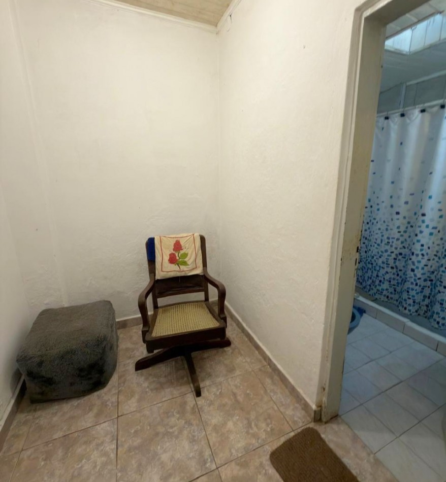 Patricios 600, casa 3 dormitorios, + local comercial.