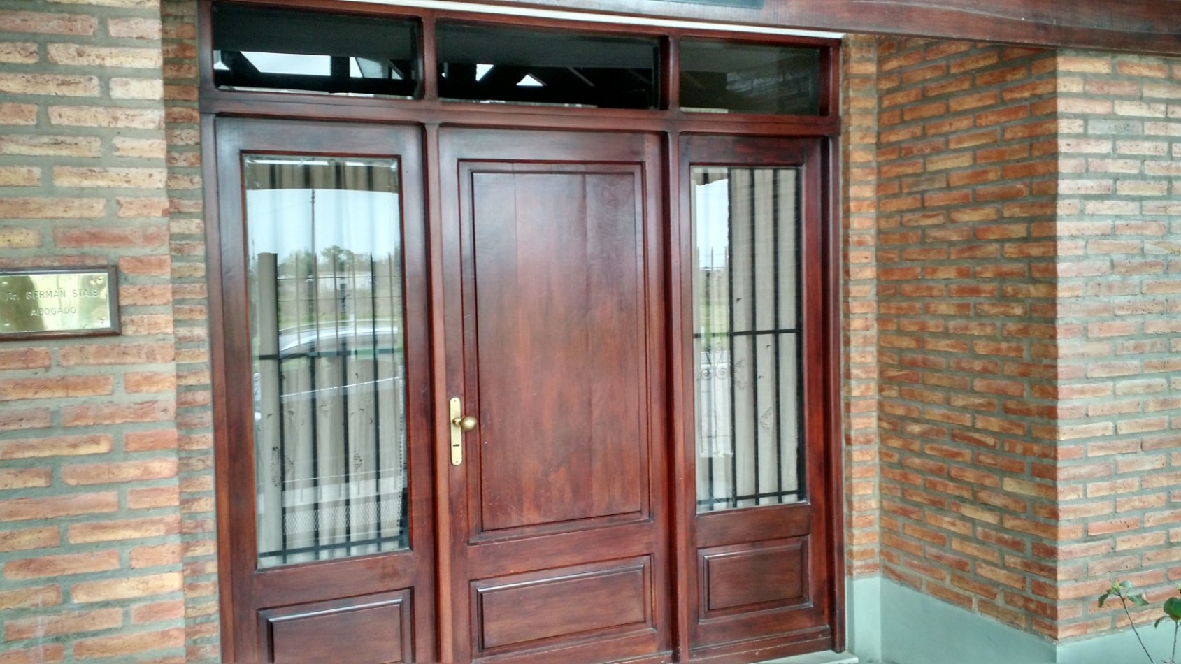 Santa Teresa, Av. Sarmiento 100, Excelente propiedad, 4 dormitorios, Jardin, Pileta