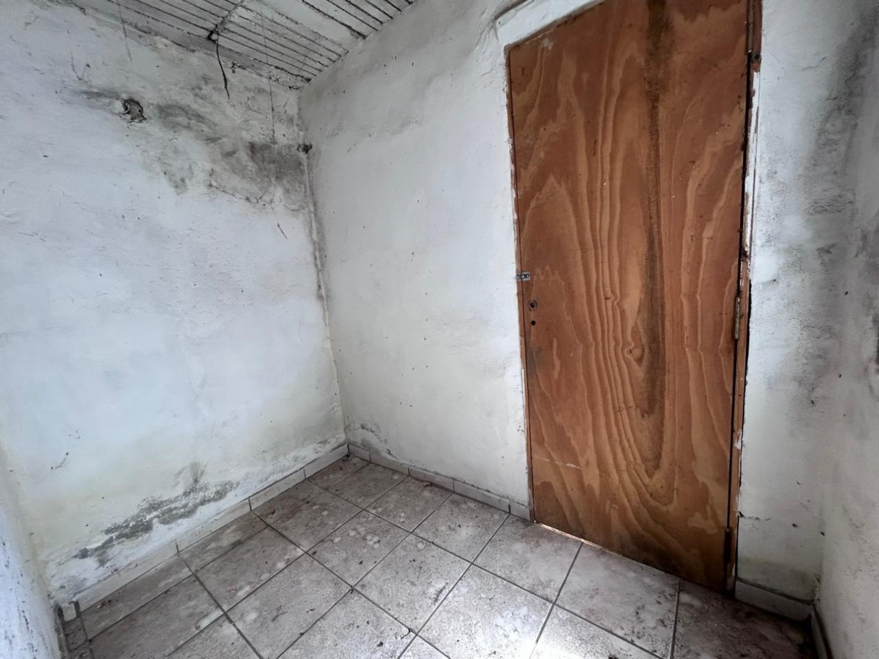 San Martin 6600, terreno interno, construccion a reciclar.