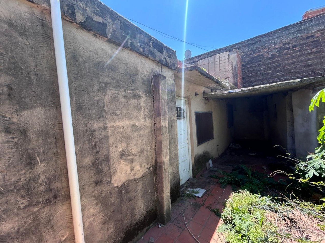 San Martin 6600, terreno interno, construccion a reciclar.