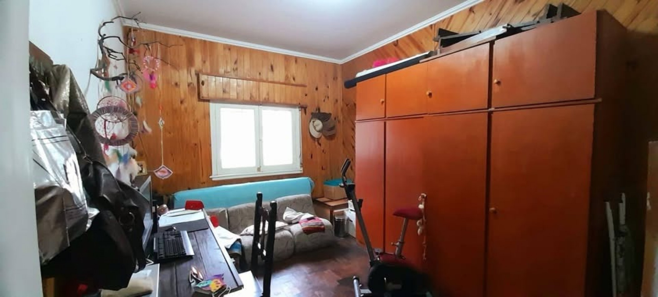 Centenario 700, propiedad de dos dormitorios, con patio y terraza