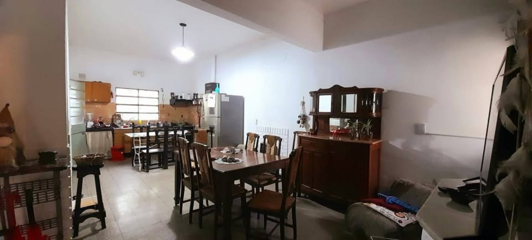 Centenario 700, propiedad de dos dormitorios, con patio y terraza