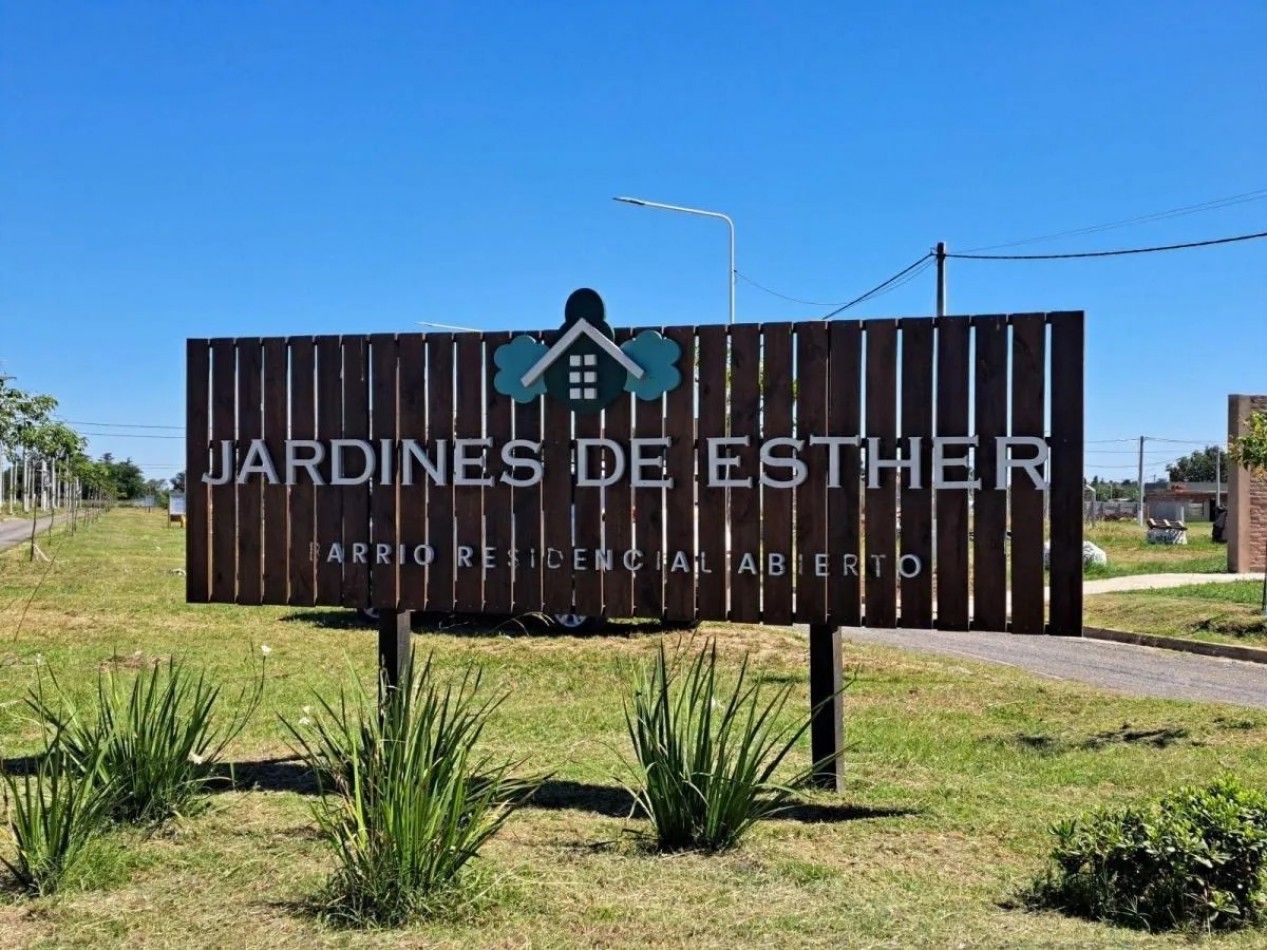 Pueblo Esther, Barrio Jardines de Esther, dos terrenos a la venta 300 m2.
