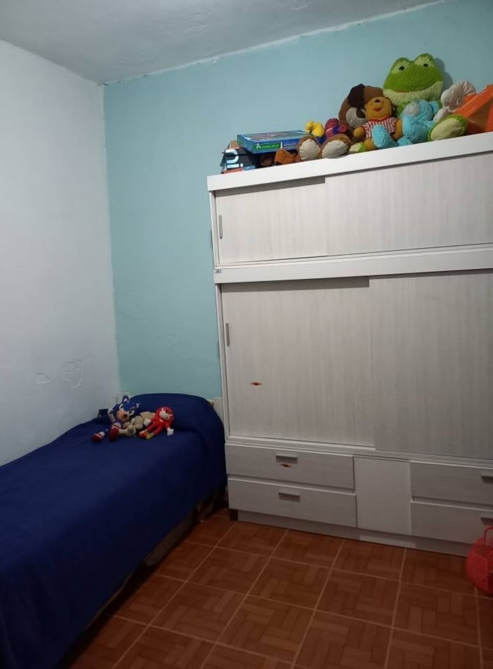 Gaboto al 5400, interna, dos dormitorios, patio.