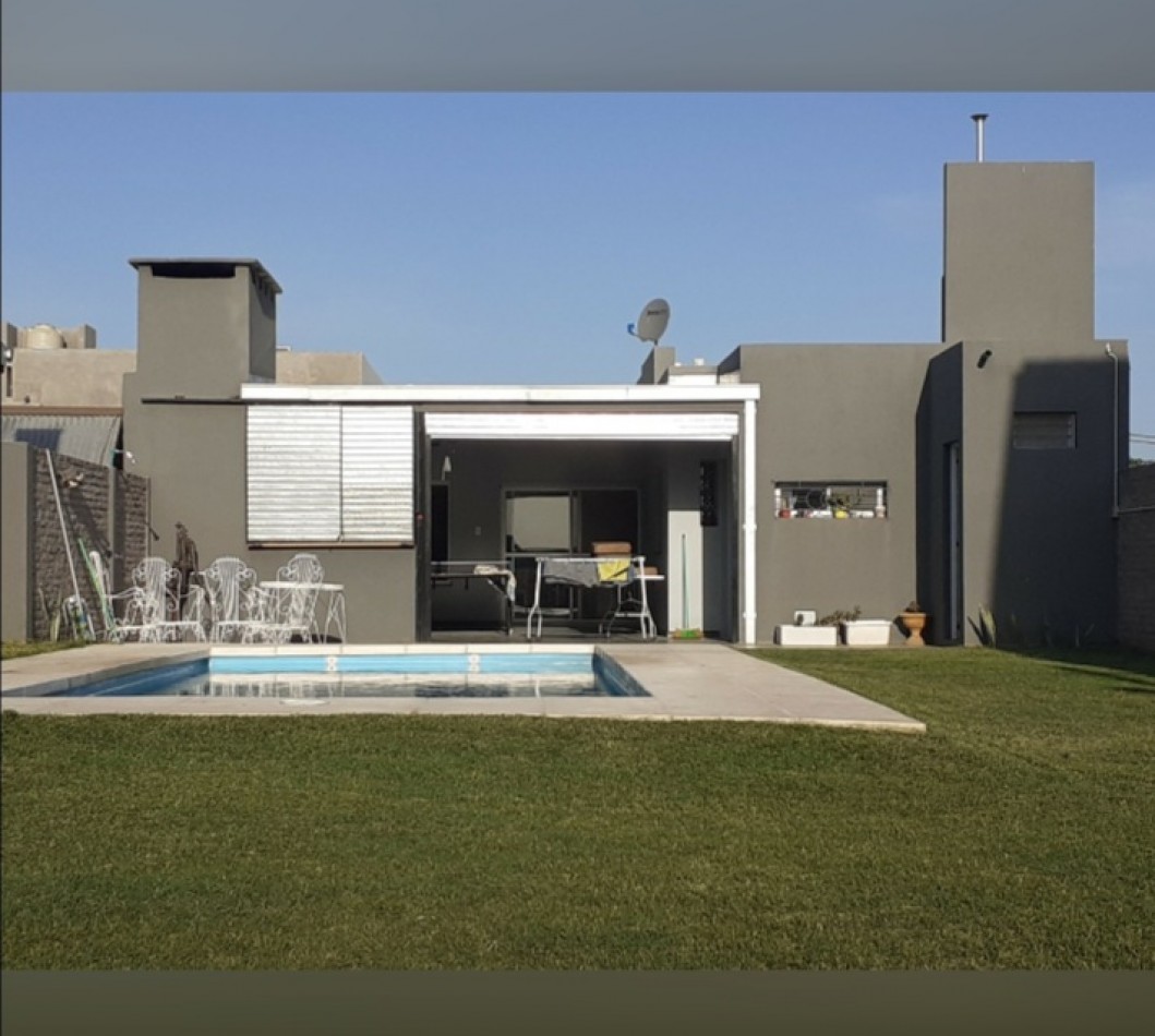 General Lagos, Propiedad un dormitorio, Quincho, Pileta, terreno de 350 m2