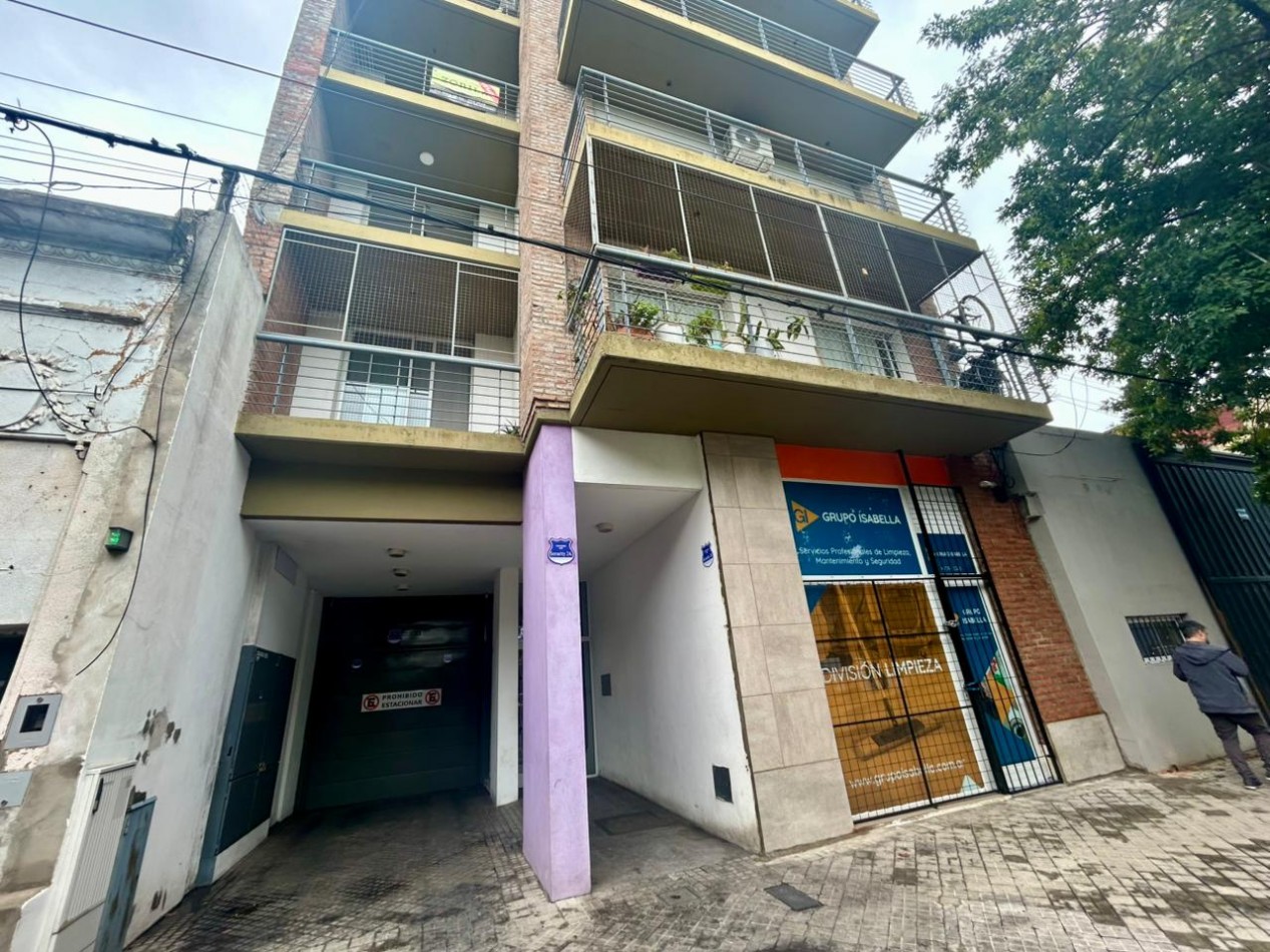 Mitre, 3200, departamento contrafrente, 1 dormitorio, piso 8, balcon corrido. 