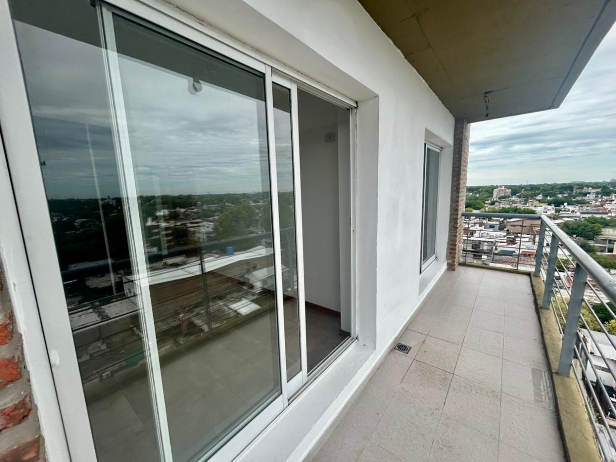 Mitre, 3200, departamento contrafrente, 1 dormitorio, piso 8, balcon corrido. 