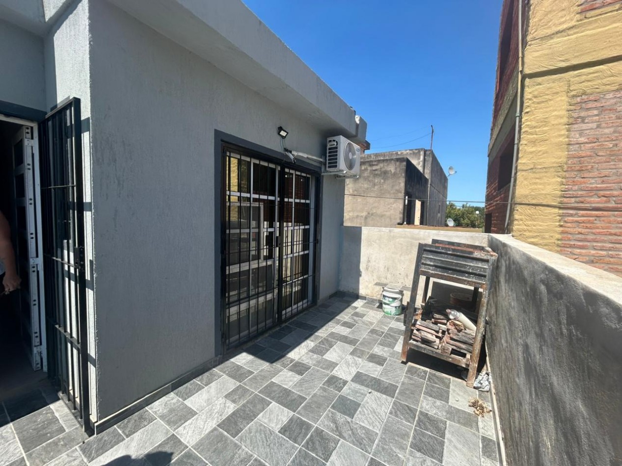 Sadi Carnot 6000 (a 2 cuadras de San Martin 6000) - Casa interna unica 3 dormitorios, patio, balcon terraza