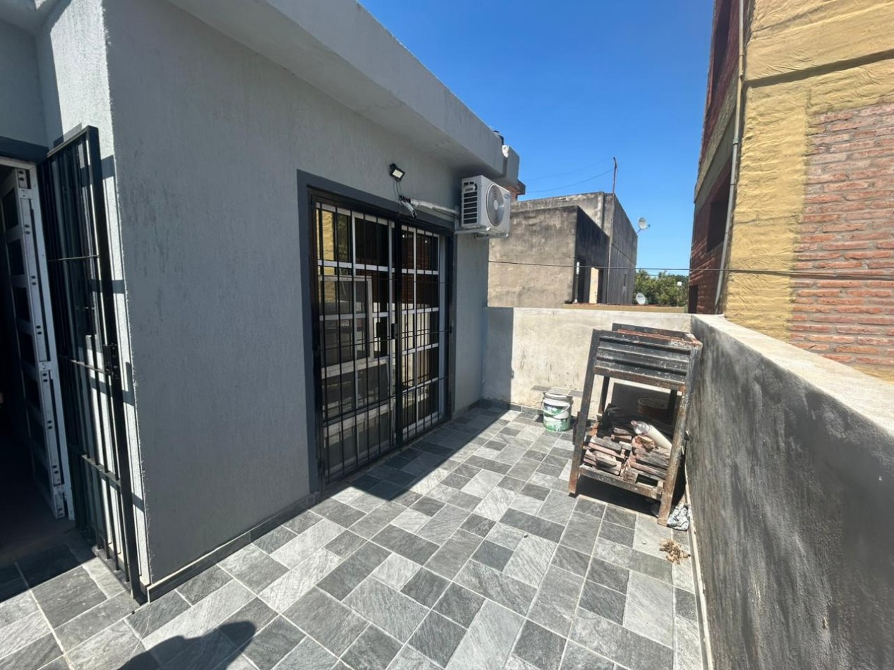 Sadi Carnot 6000 (a 2 cuadras de San Martin 6000) - Casa interna unica 3 dormitorios, patio, balcon terraza