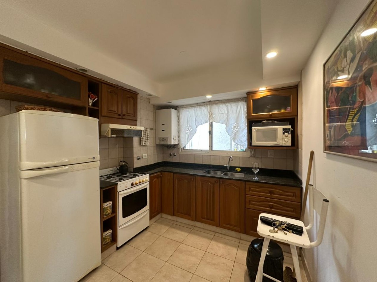 PRIMERO DE MAYO 900, PISO EXCLUSIVO (2 DORMITORIOS + COMODIN) 