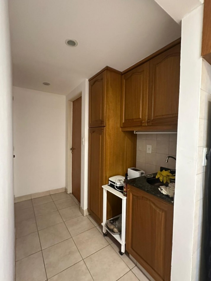 PRIMERO DE MAYO 900, PISO EXCLUSIVO (2 DORMITORIOS + COMODIN) 