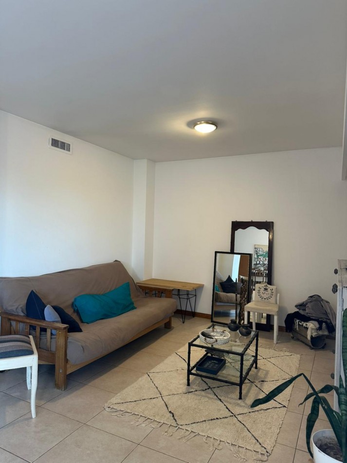 PRIMERO DE MAYO 900, PISO EXCLUSIVO (2 DORMITORIOS + COMODIN) 