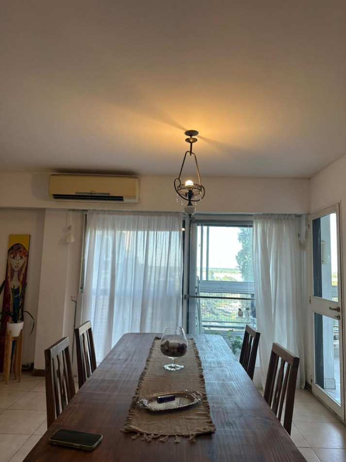 PRIMERO DE MAYO 900, PISO EXCLUSIVO (2 DORMITORIOS + COMODIN) 