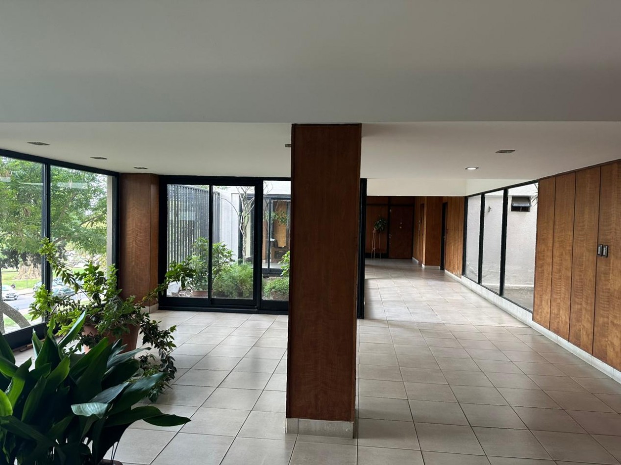 PRIMERO DE MAYO 900, PISO EXCLUSIVO (2 DORMITORIOS + COMODIN) 