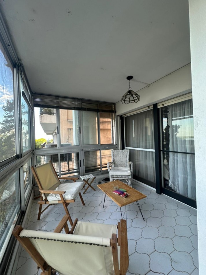 PRIMERO DE MAYO 900, PISO EXCLUSIVO (2 DORMITORIOS + COMODIN) 