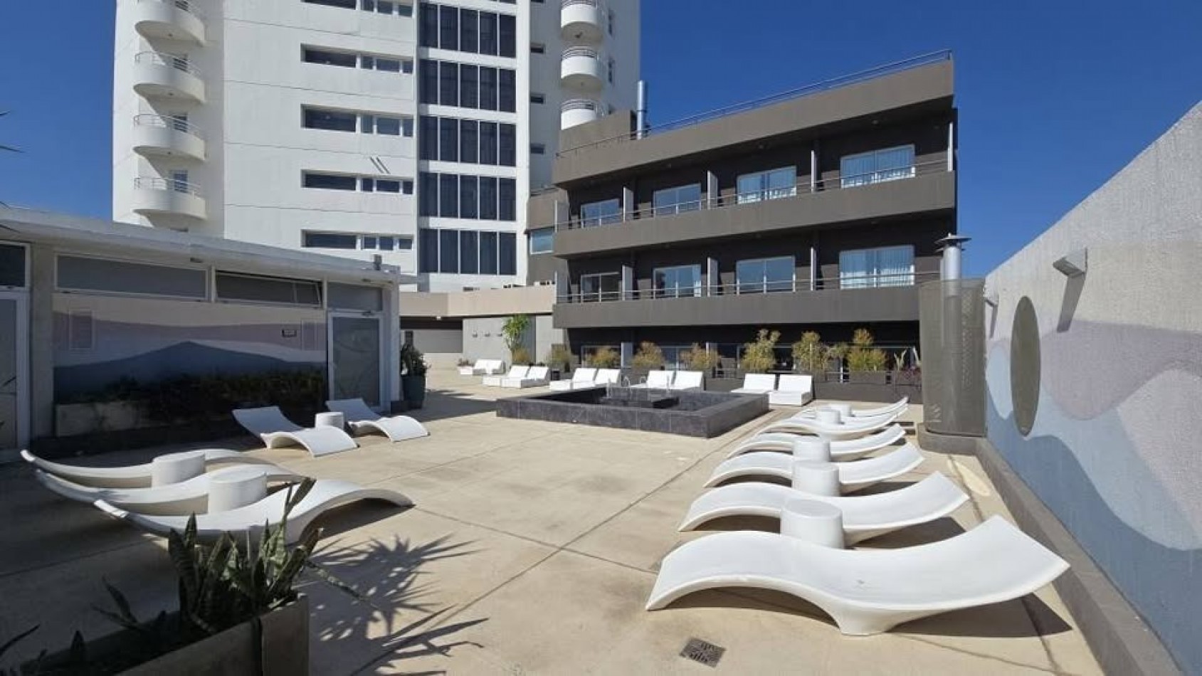 Av Rondeau 100, Hotel Mercure, una habitacion, ideal inversion, excelente calidad y gran ubicacion 