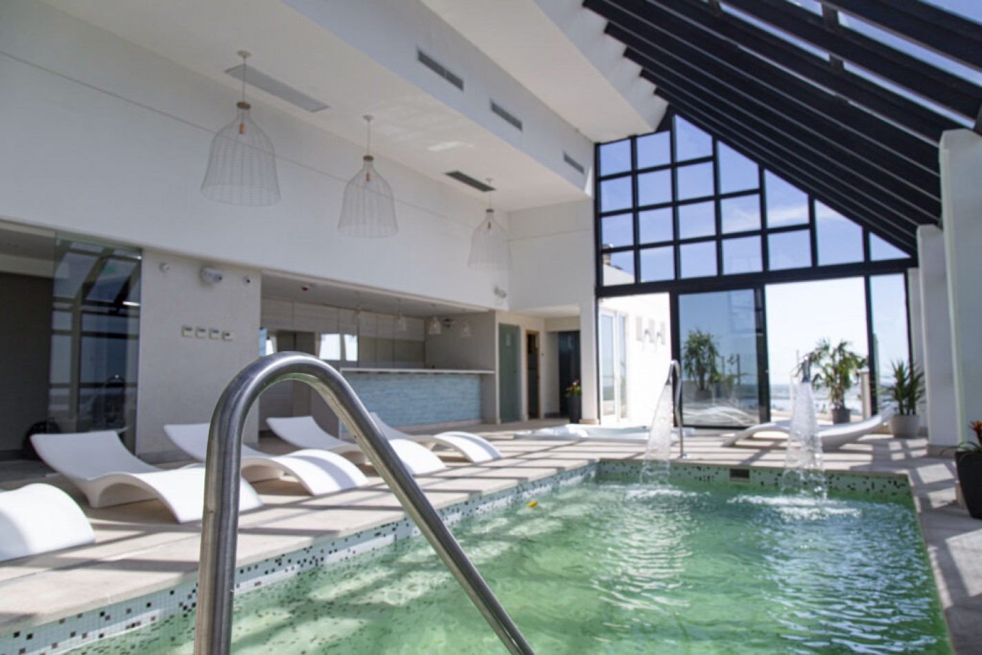 Av Rondeau 100, Hotel Mercure, una habitacion, ideal inversion, excelente calidad y gran ubicacion 