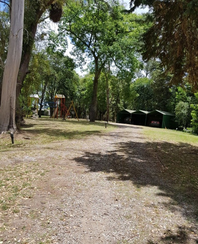 Oliveros, sobre calle Corrientes, Exclusiva propiedad sobre el rio Carcaraña. 13.125m2