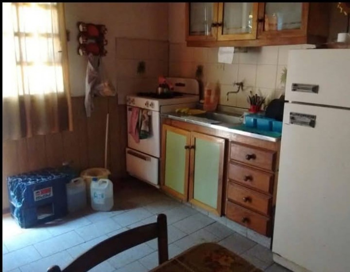 Casa de 2 dorm. en Arroyo Seco, Playa Hermosa - 2 terrenos. 720m2