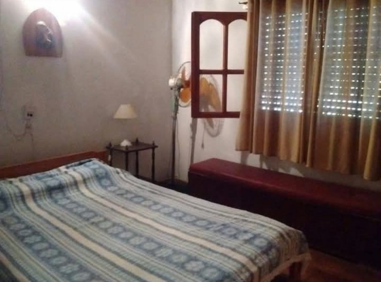 Casa de 2 dorm. en Arroyo Seco, Playa Hermosa - 2 terrenos. 720m2