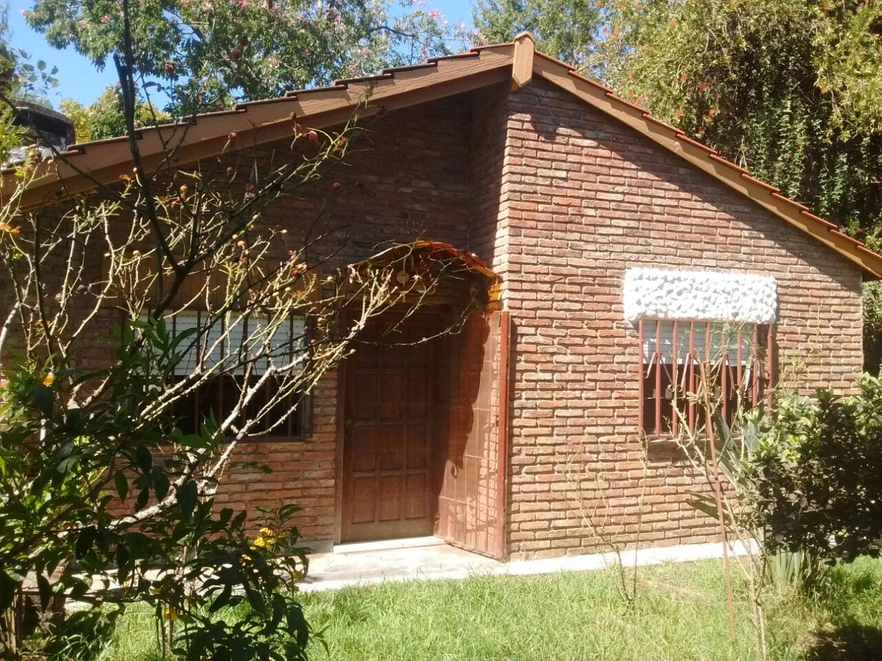 Casa de 2 dorm. en Arroyo Seco, Playa Hermosa - 2 terrenos. 720m2
