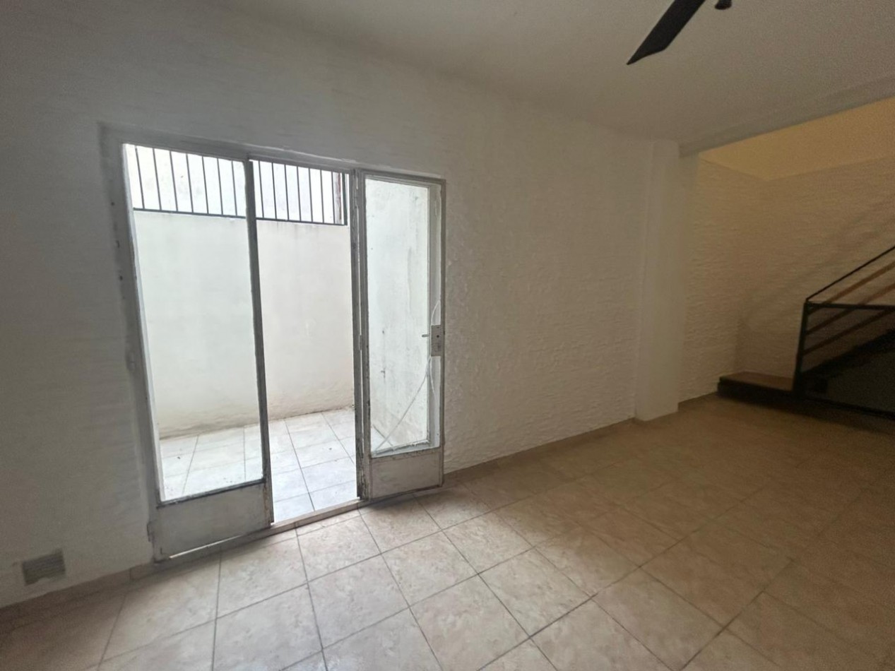 Callao 600, Departamento interno tipo duplex - 1 dormitorio 