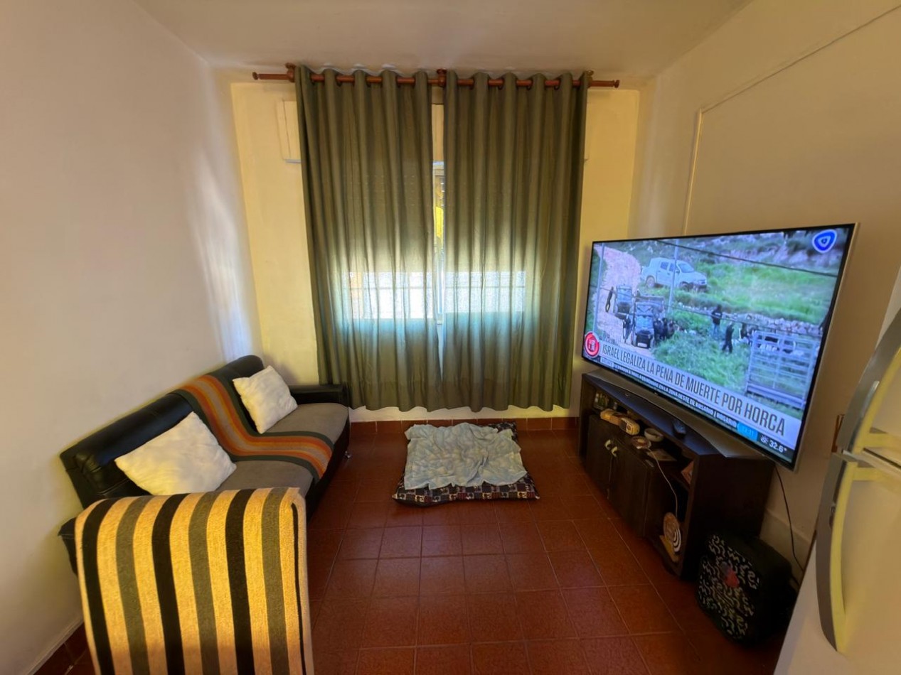 Marcos paz 4900, dos propiedades independientes, o posibilidad una sola casa amplia.