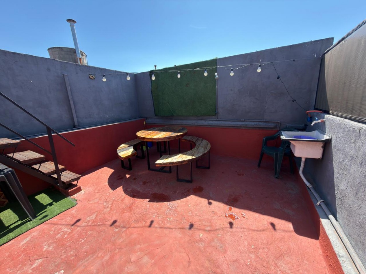 Marcos paz 4900, dos propiedades independientes, o posibilidad una sola casa amplia.