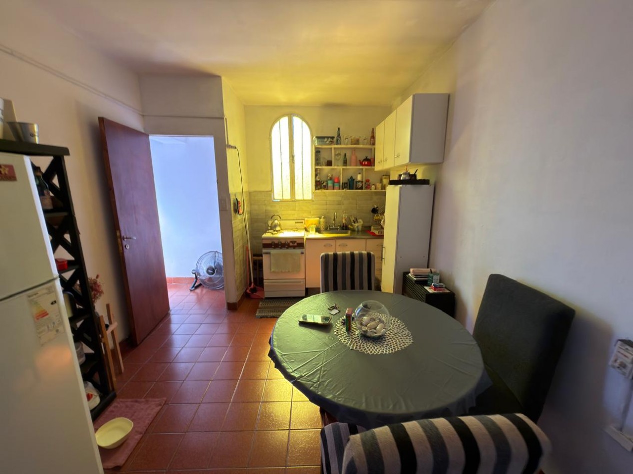 Marcos paz 4900, dos propiedades independientes, o posibilidad una sola casa amplia.