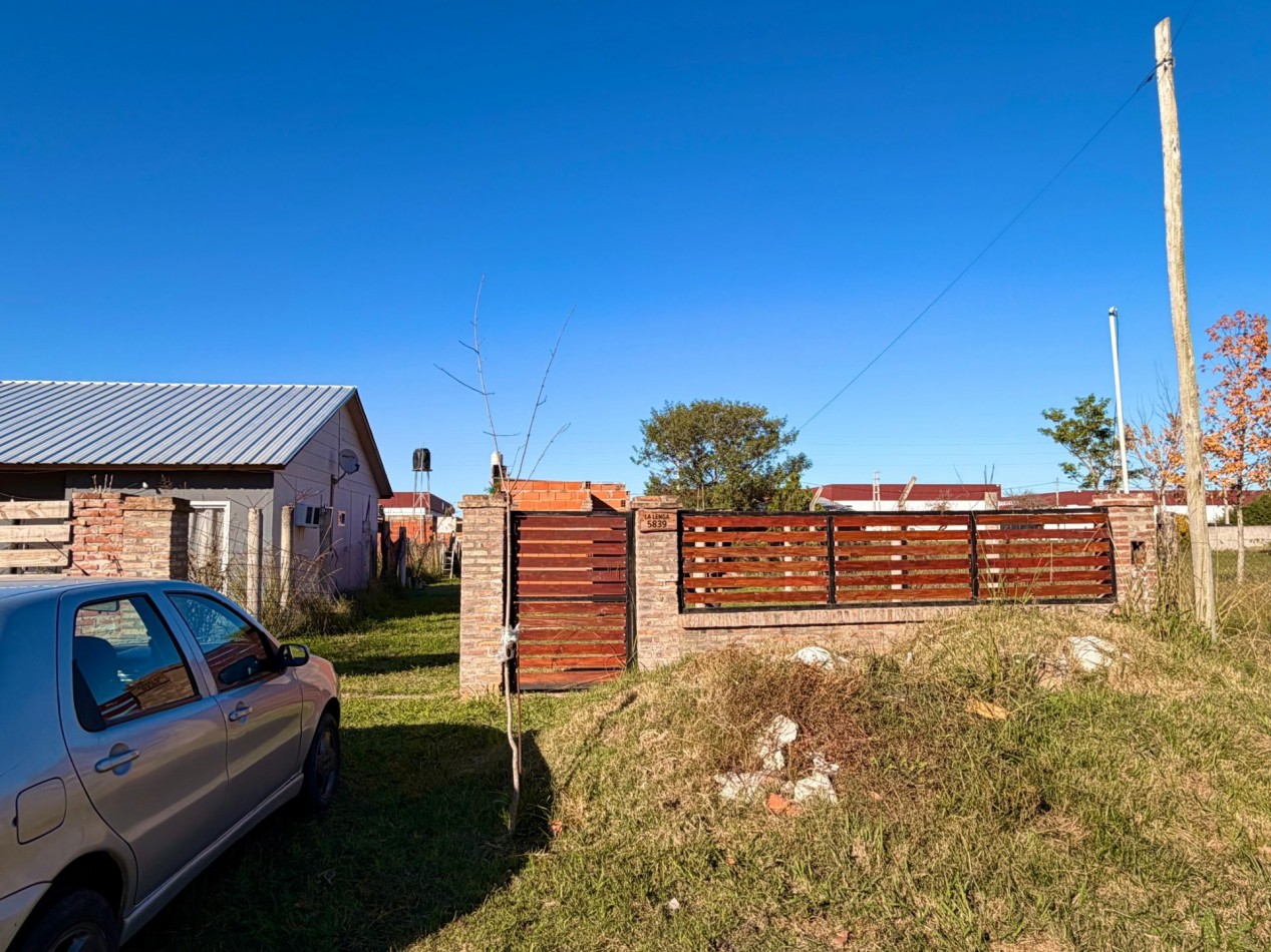 Santa Susana, terreno de 355 m2, con pileta 