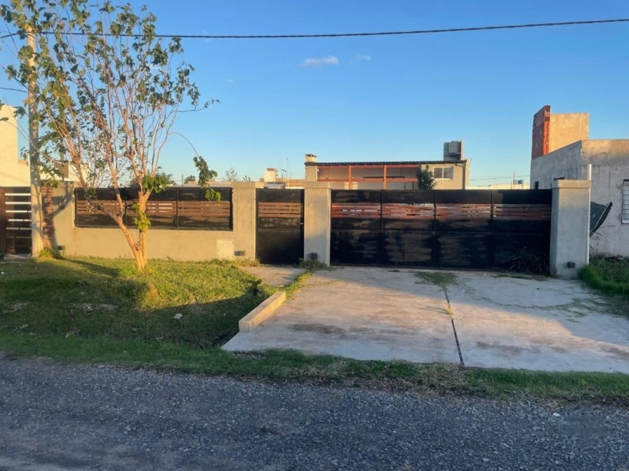 Barrio Campiñas de Piñero - AO12 y Ruta 18 QUINCHO CON PILETA EN FUNCIONAMIENTO.