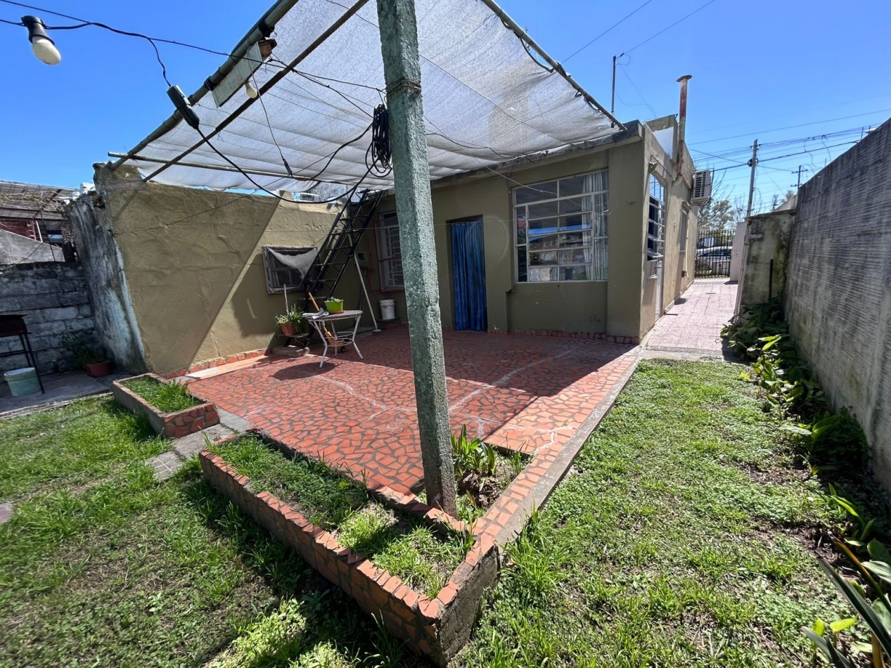 Villa Gobernador Galvez, San Diego 2000, dos dormitorios, patio amplio, 