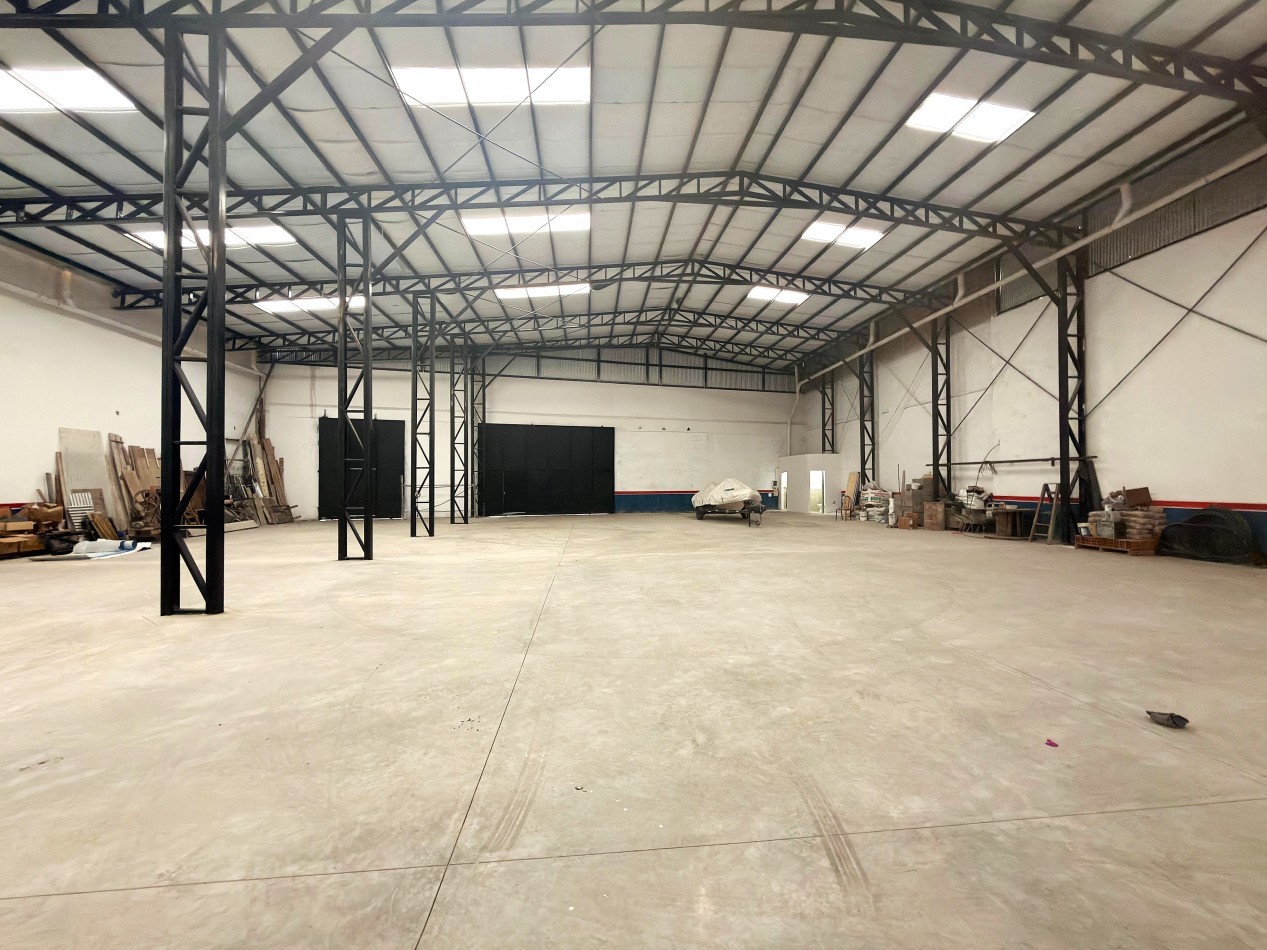 Amplio Galpon 807m2, en venta - Union 2600, Rosario