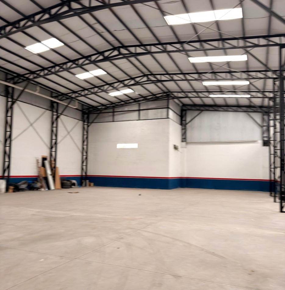 Amplio Galpon 807m2, en venta - Union 2600, Rosario
