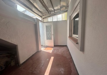 Suipacha 2200, un dormitorio, departamento de pasillo. Planta baja