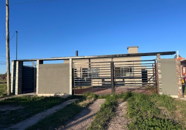 Lomas de Alicia, Excelente propiedad a estrenar, pileta, quincho.