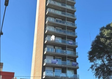 Av Francia 1600, departamento un dormitorio, en un 9° piso excelente estado.