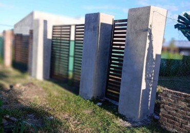 La Carolina, terreno de 300 m2, Pileta y Tapial construido.