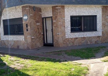 Tte Agneta 1900, casa 3 dormitorios, mas departamento.