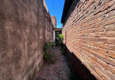 San Martin 6600, terreno interno, construccion a reciclar.