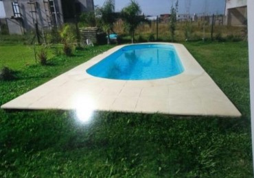 Tierra de sueños 2, M. L. King 2600. Moderna casa con 3 dormitorios, cochera, quincho y pileta!!