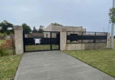 Casa en construccion en Timbues, Lugones 600 - 1 Dormitorio con patio!