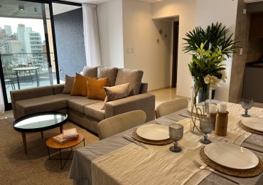 Montevideo 900 - Amplio departamento de 3 dormitorios con balcon con parrillero | 94 m²  